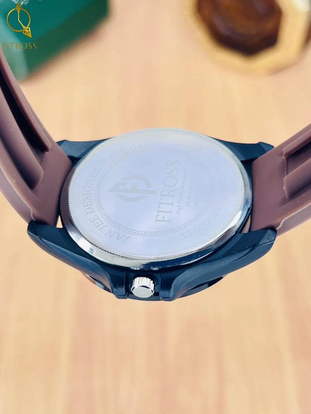 FITROSS Premium Quartz Analog Watch – Stylish Silicone Strap Wristwatch with Date Display